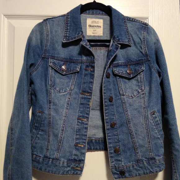 Jean Jacket - Picture 1 of 2